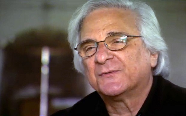 American conductor Murry Sidlin remembers the story of Rafael Schächter who set up secret musical meetings in Terezin concentration camp during the Second World War.